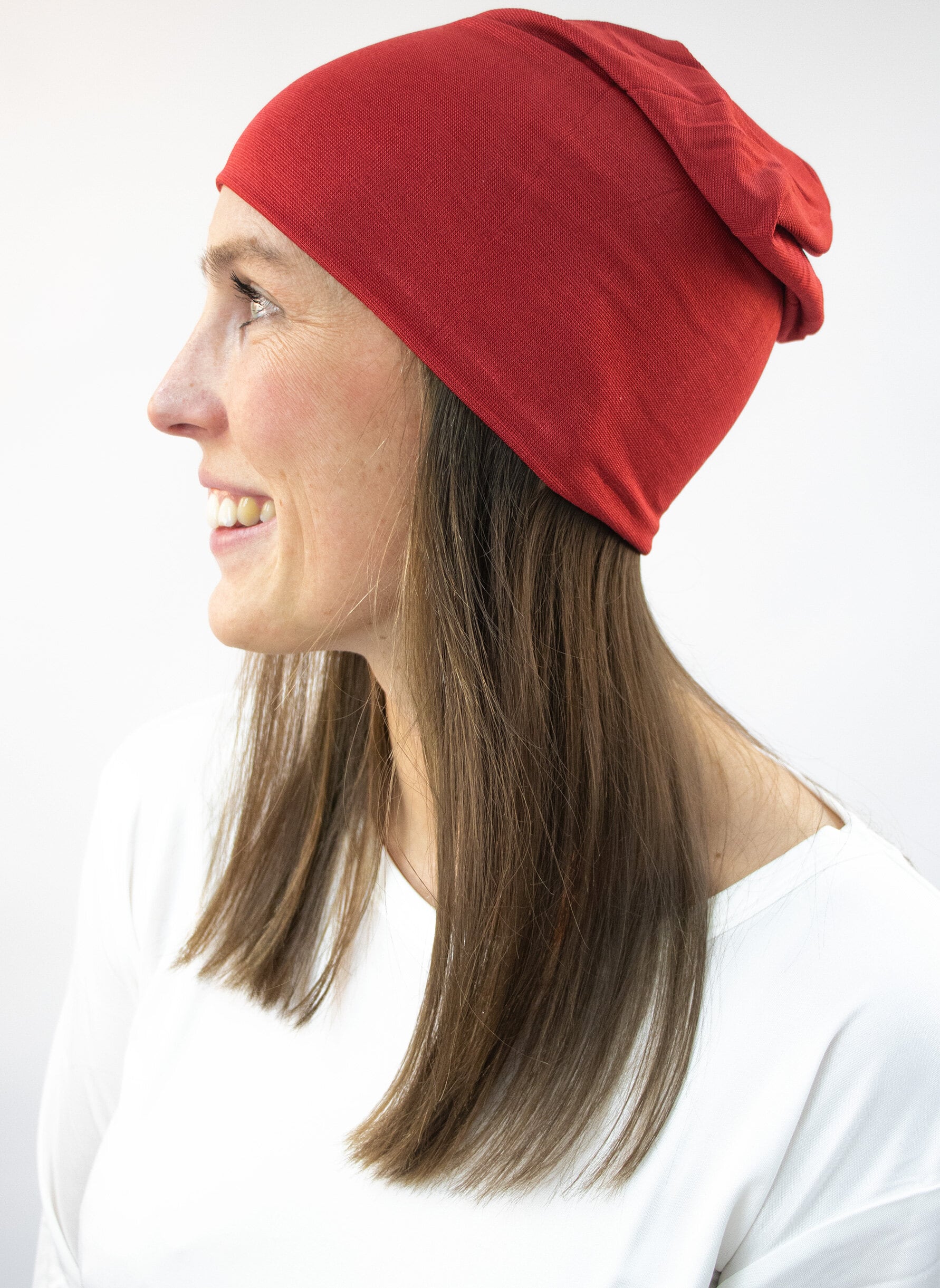 Silk beanie red