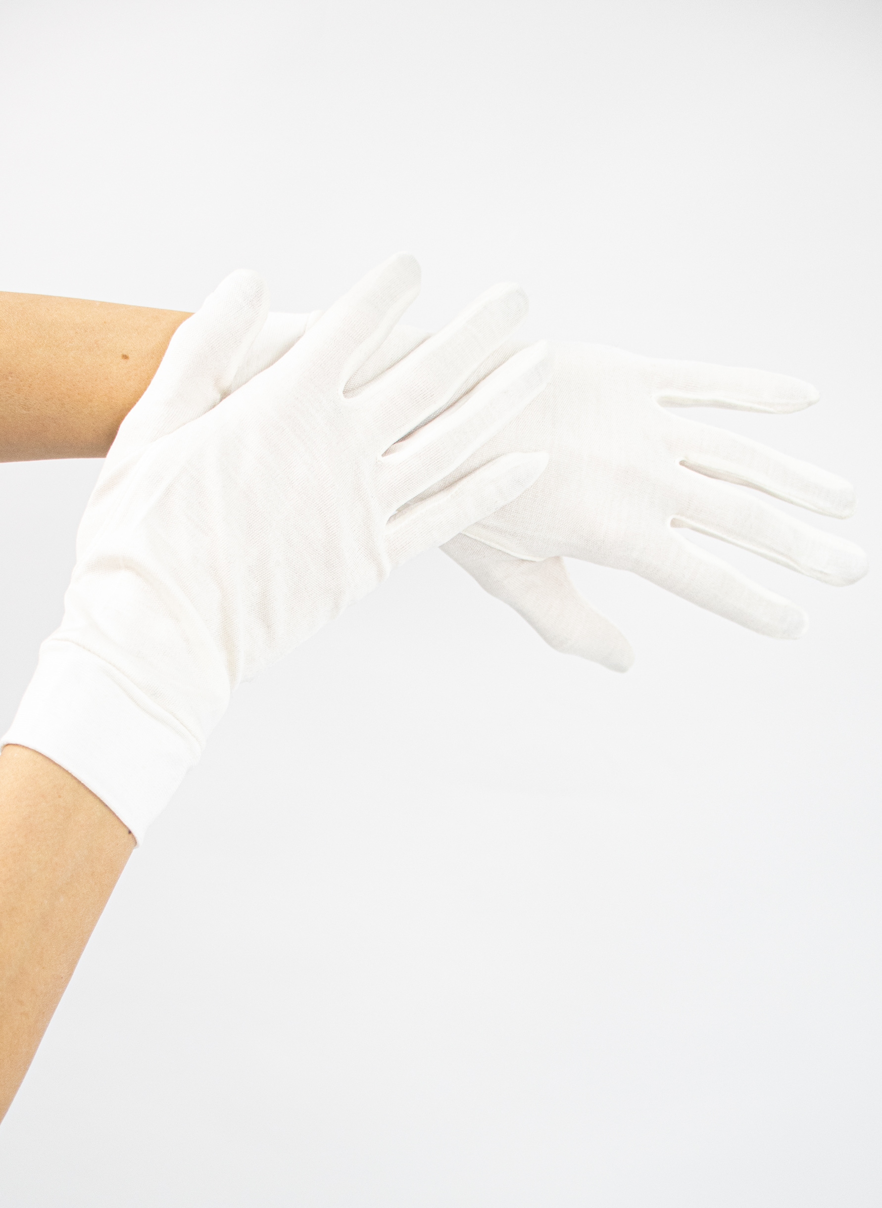 Silk Gloves Natural White