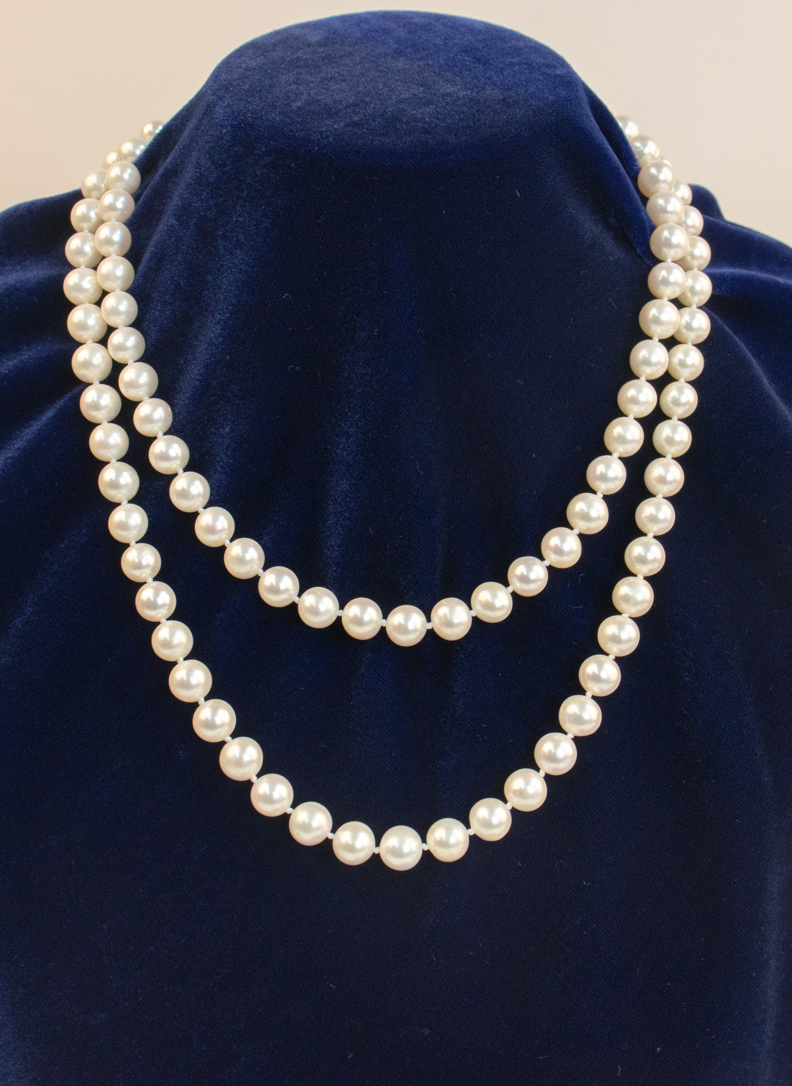 Long Necklace With Round Genuine Freshwater Pearls, Classic