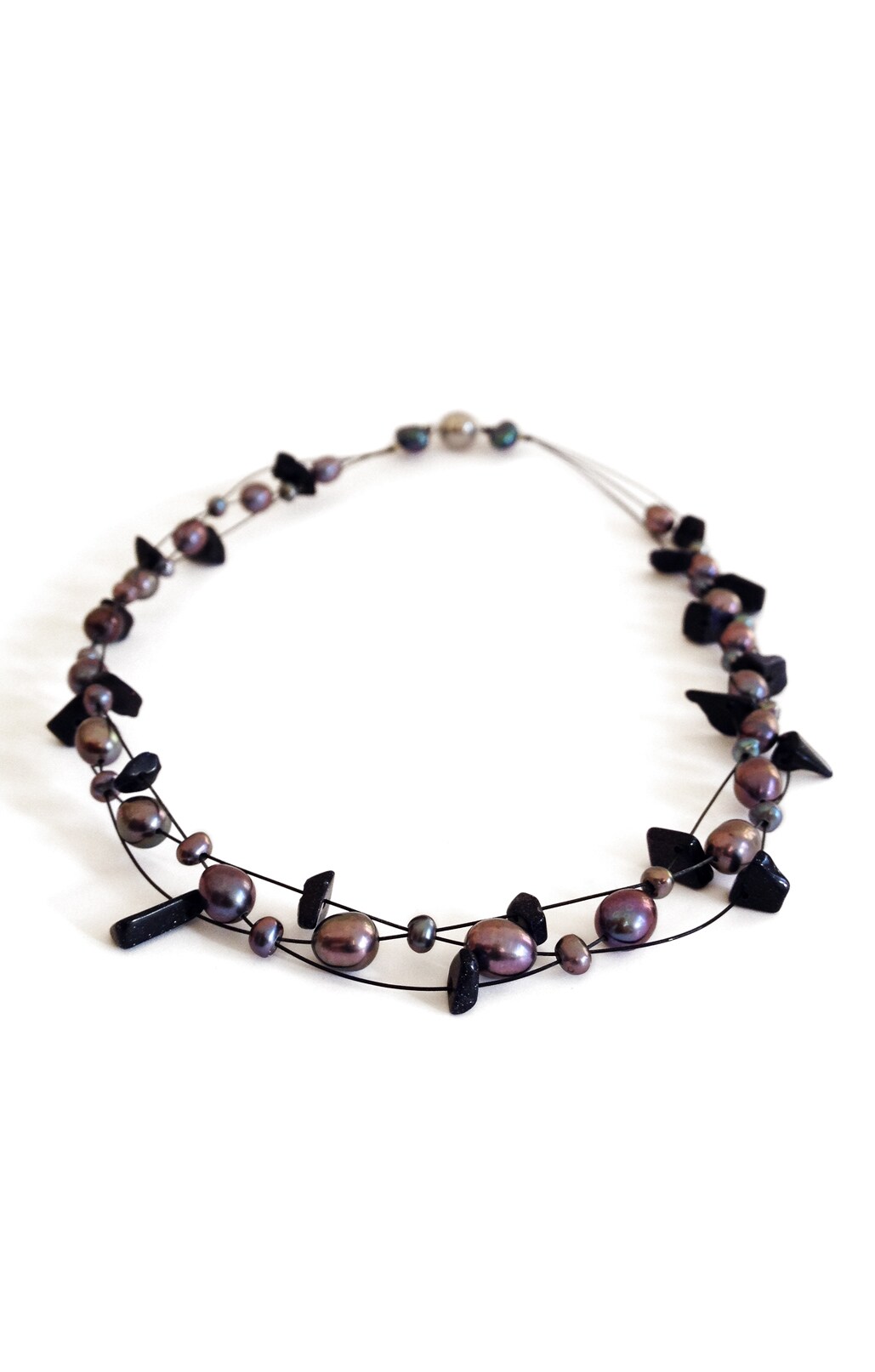 Pearl necklace multicolored