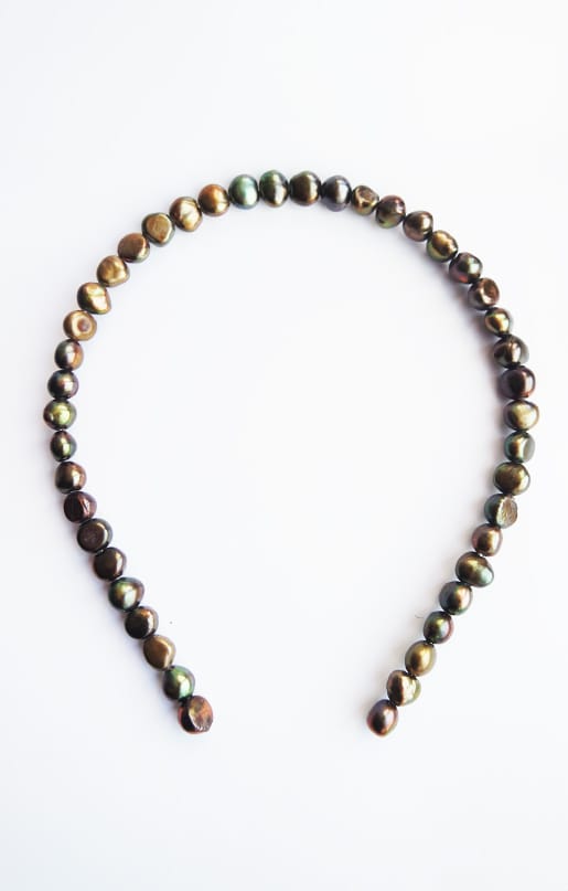 Genuine freshwater pearls diadem olive